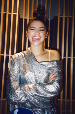 zendaya_005.png