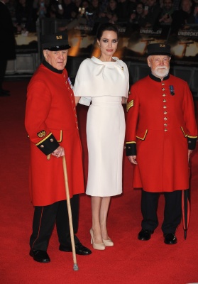 angelina_051.jpg