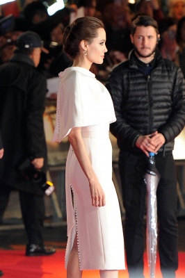 angelina_070.jpg