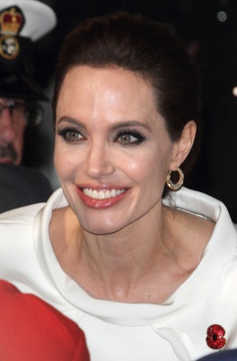 angelina_103.jpg