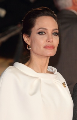 angelina_109.jpg