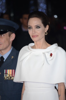 angelina_156.jpg