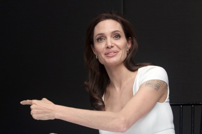 angelina_012.jpg