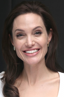 angelina_020.jpg