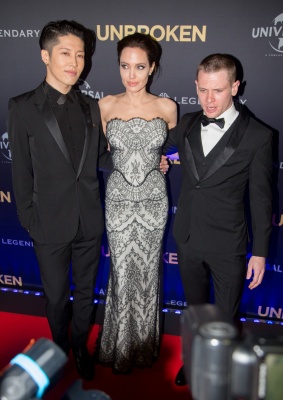angelina_003.jpg