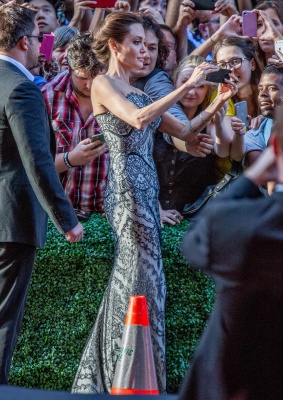 angelina_012.jpg