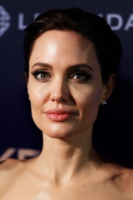 angelina_051.jpg
