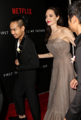 angelina_104.jpg