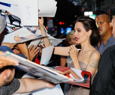 angelina_159.jpg