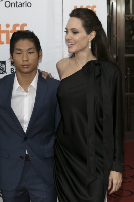 angelina_117.jpg