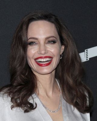 angelina_113.jpg