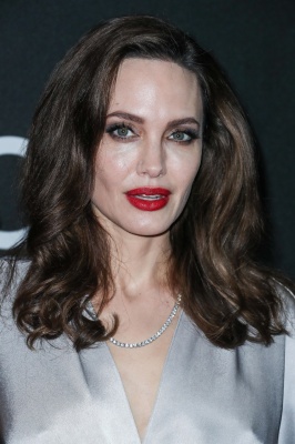 angelina_261.jpg