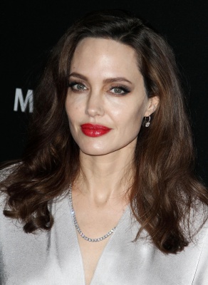 angelina_277.jpg