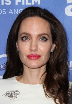 angelina_037.jpg