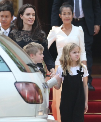 angelina_010.jpg