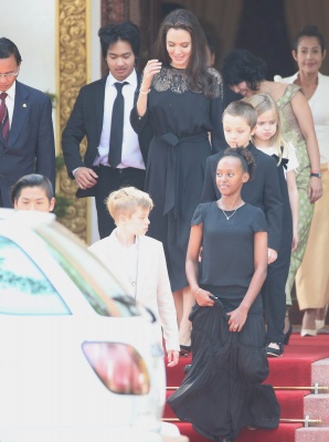 angelina_012.jpg