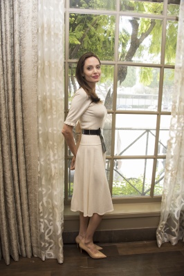 angelina_002.jpg