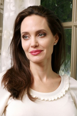 angelina_081.jpg