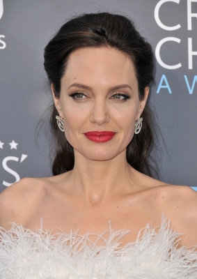 angelina_024.jpg