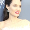 angelina_490.jpg