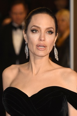 angelina_114.jpg