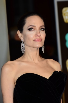 angelina_201.jpg