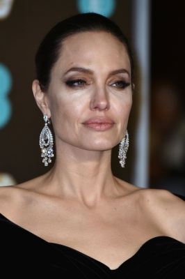 angelina_345.jpg