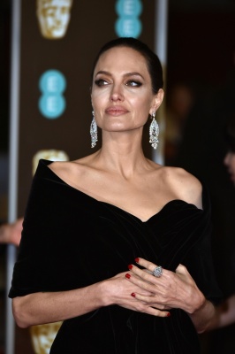 angelina_346.jpg