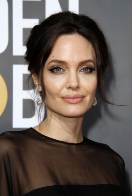 angelina_200.jpg