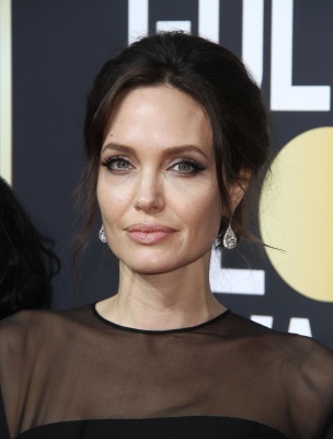 angelina_201.jpg