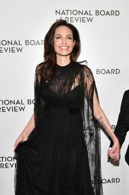 angelina_144.jpg