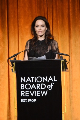 angelina_191.jpg
