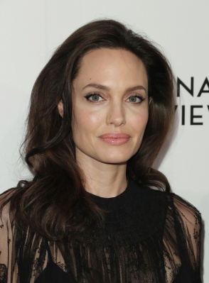 angelina_201.jpg