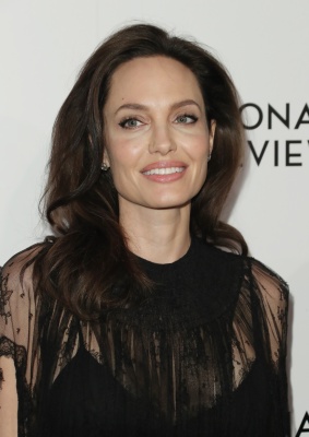 angelina_203.jpg