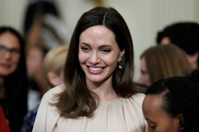 angelina_0001.jpg