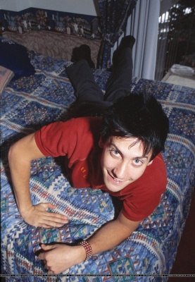 002.jpg