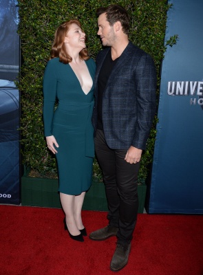 030_jurassic_world_the_ride_grand_opening_celebration_2019.jpg
