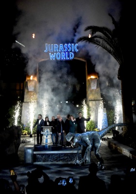 101_jurassic_world_the_ride_grand_opening_celebration_2019.jpg