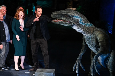 117_jurassic_world_the_ride_grand_opening_celebration_2019.jpg