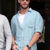 rex_chris_hemsworth_out_and_about_london_uk_10266960h.jpg