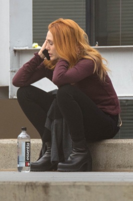 130229542_picturepub-elizabeth-olsen-007.jpg
