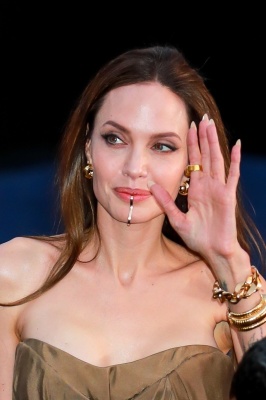 angelina_0073.jpg