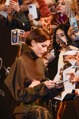 zendaya_0060~0.jpg