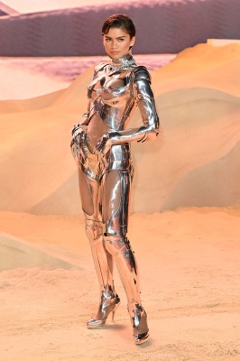 zendaya_0425.jpg