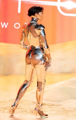 zendaya_0611.jpg