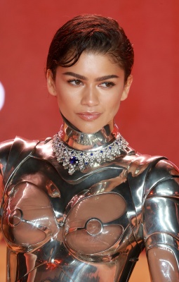 zendaya_0936~0.jpg