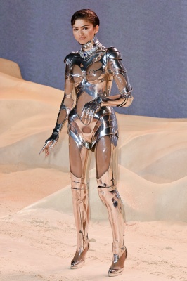 zendaya_1002.jpg