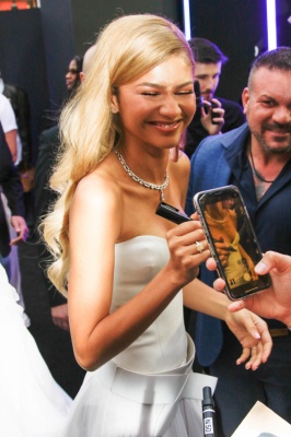 zendaya_0057.jpg